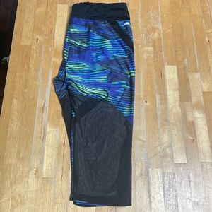 Women’s Danskin Now capri leggings